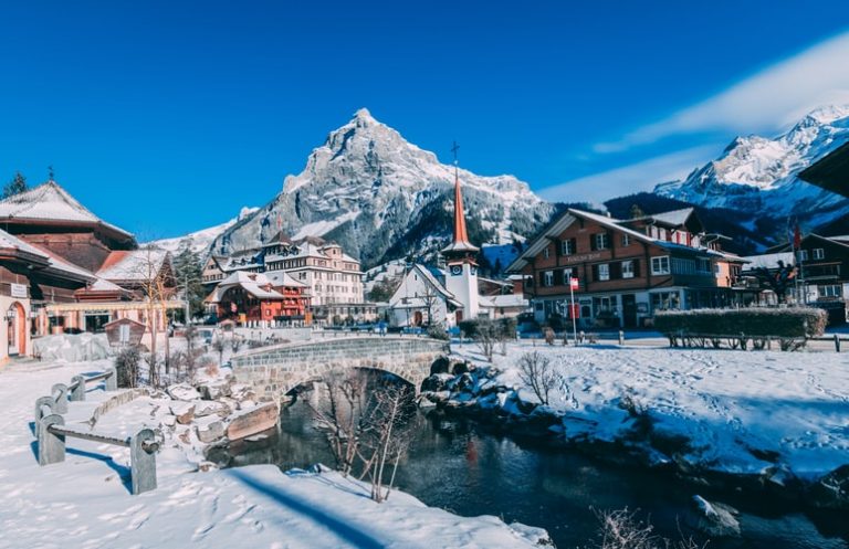 Tips to Get the Best of Switzerland in 2 days with Low Budget