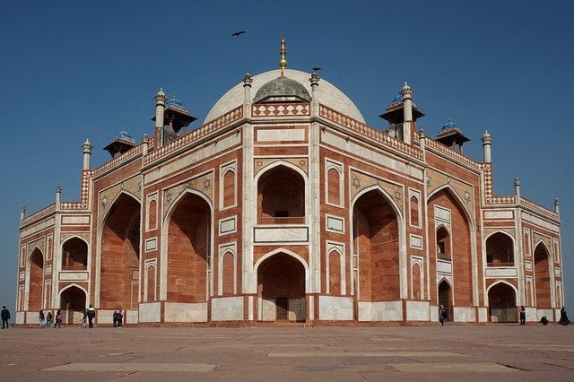 places to visit in delhi Humayun’s tomb