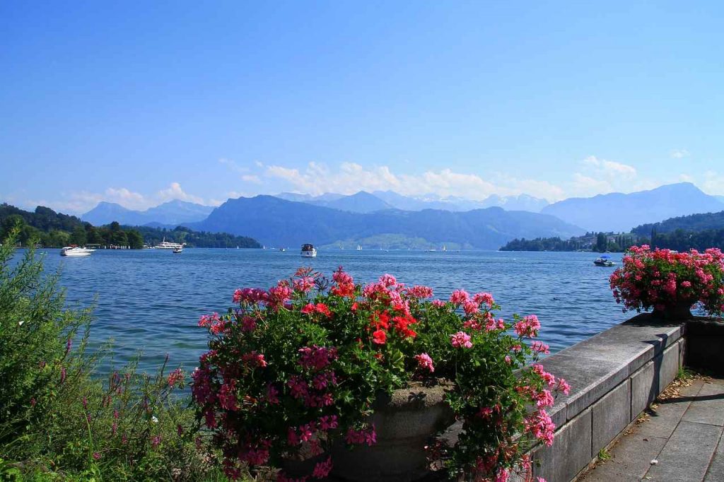 Lake Lucerne: Lucerne 2 days trip itinerary