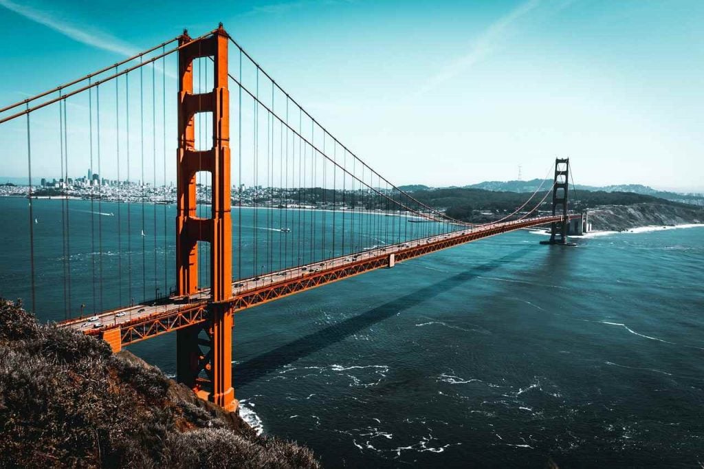  The Golden Gate Bridge, San Francisco | Cheap vacations spots for solo travelers in USA