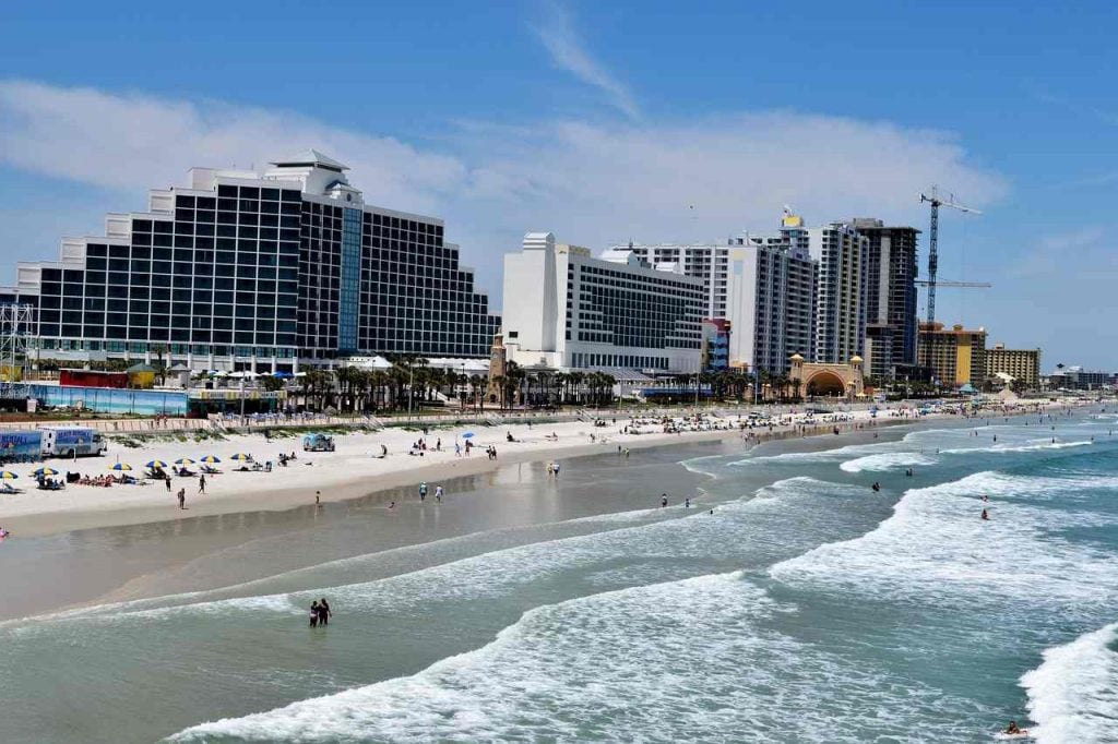 Cheap Places to visit in the united states  | Daytona Beach, Florida