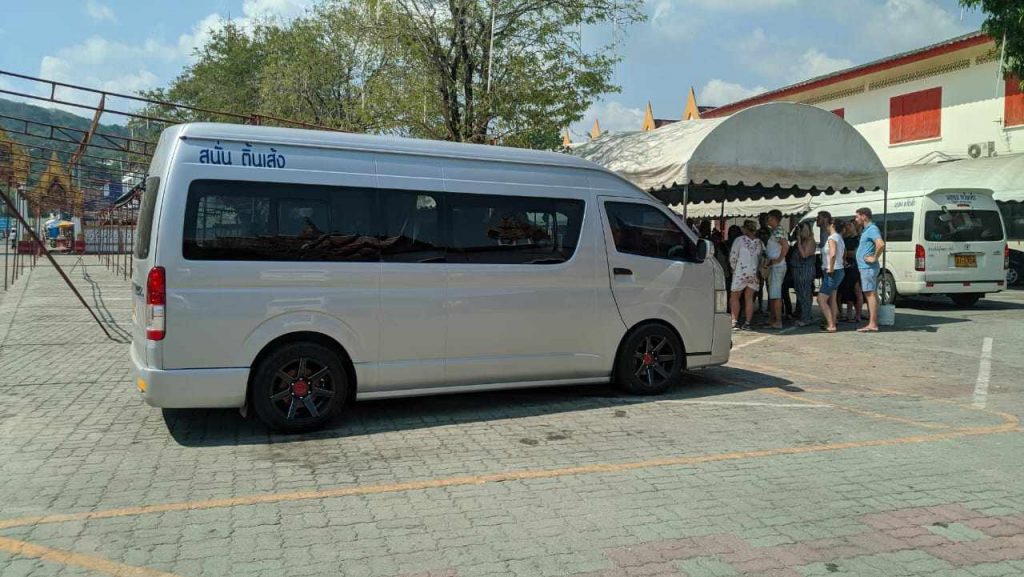 Air-conditioned Minivan in Phuket
