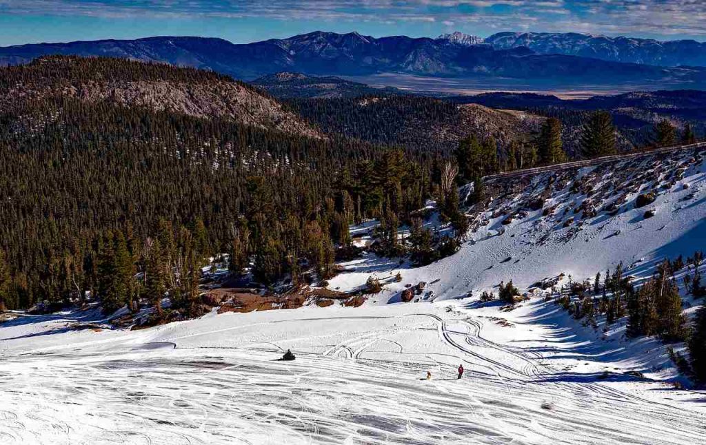 Top 10 lakes in California | Ski Slopes in Mammoth Lake