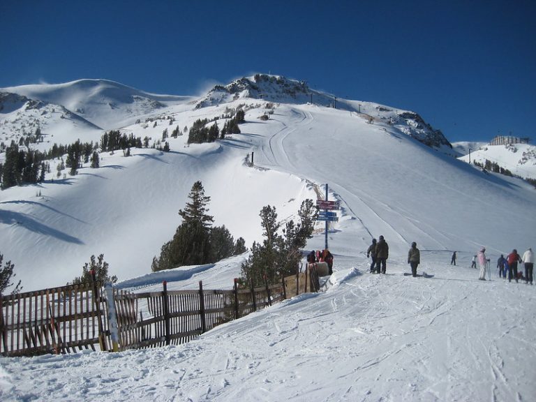 10 Best California Ski Resorts To Visit In 2023 | BudgetTravelBuff
