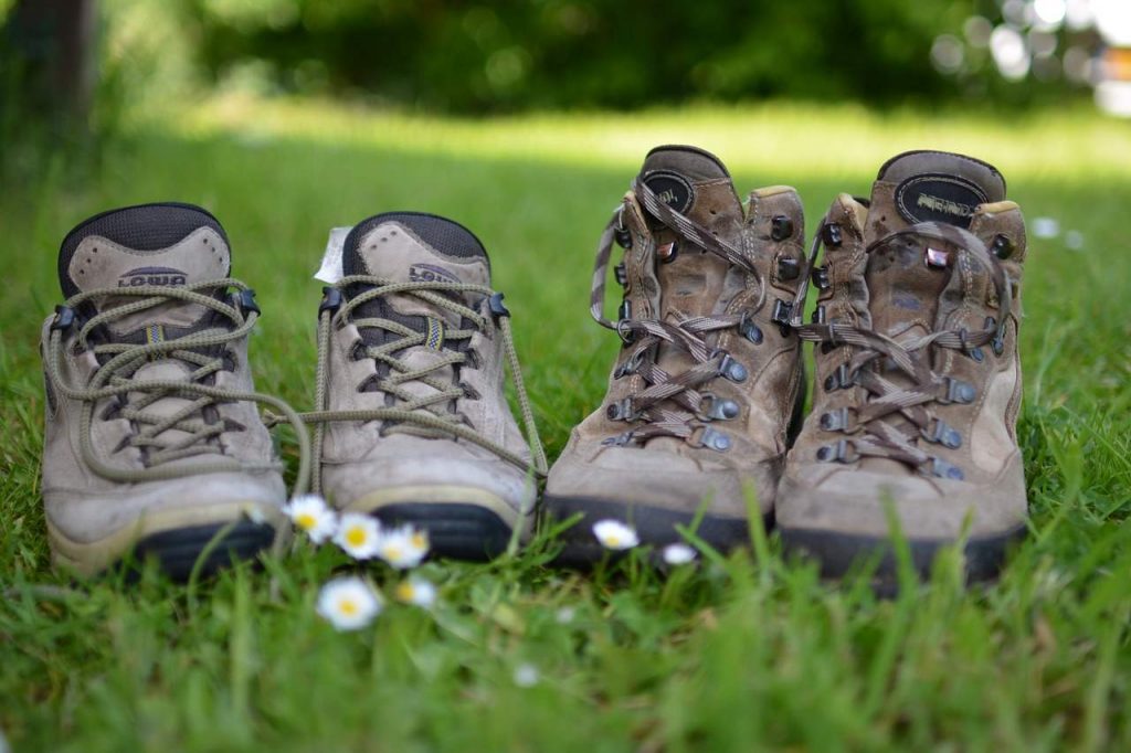 Hiking Boots: How to Choose Hiking Shoes