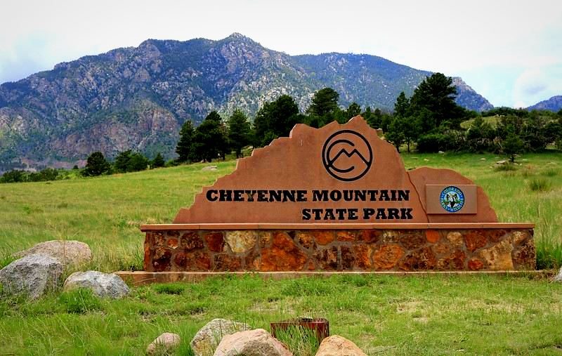 best hikes in colorado springs | Cheyenne Mountain State Park