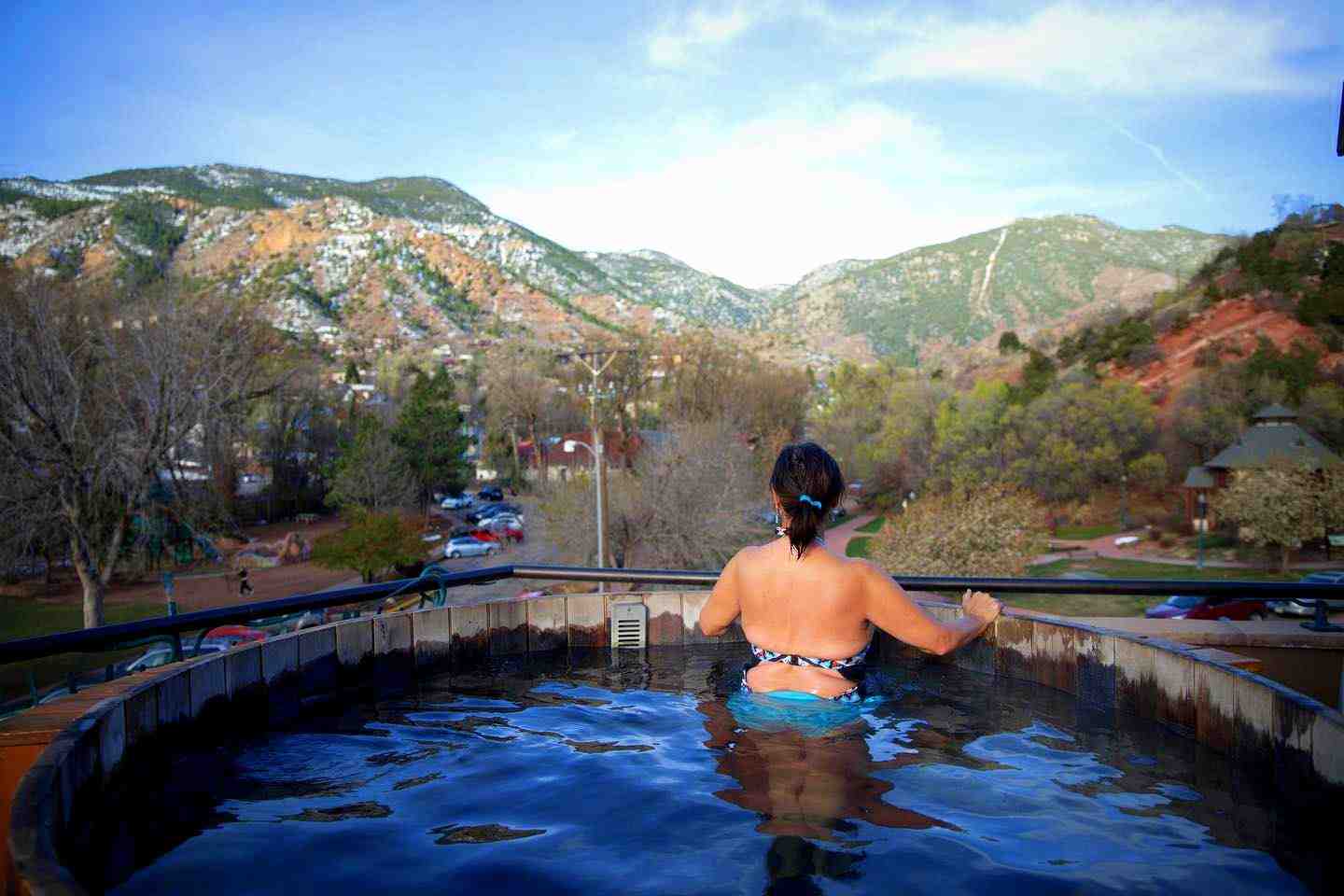 8 Most Romantic Getaways In Colorado Springs In 2023