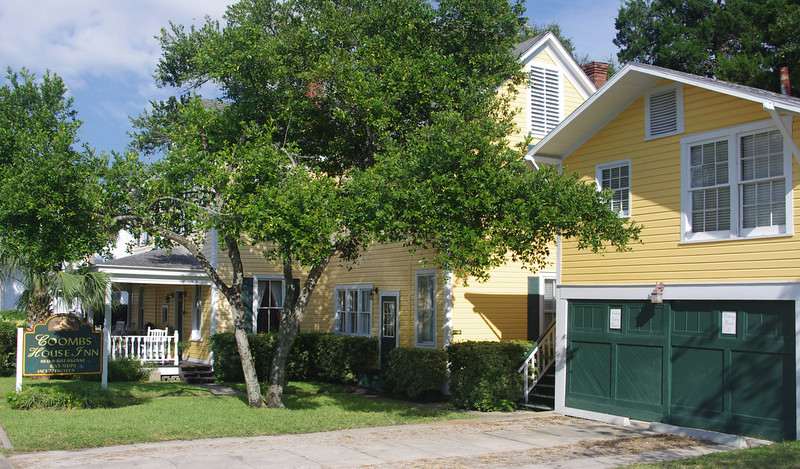 Houses in  Apalachicola