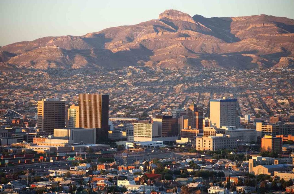 Best Places to Live in Texas_El Paso