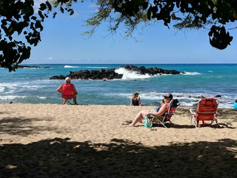 13-top-nude-beaches-in-hawaii-the-best-for-any-age