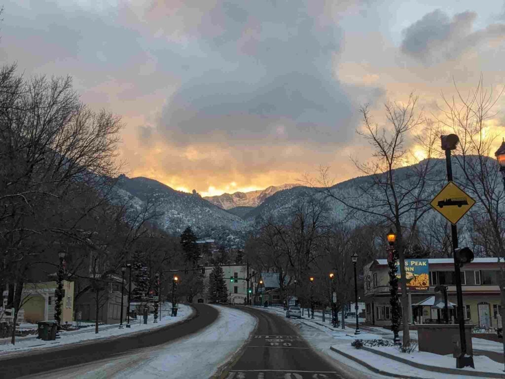 Manitou Springs, affordable mountain towns to live in colorado